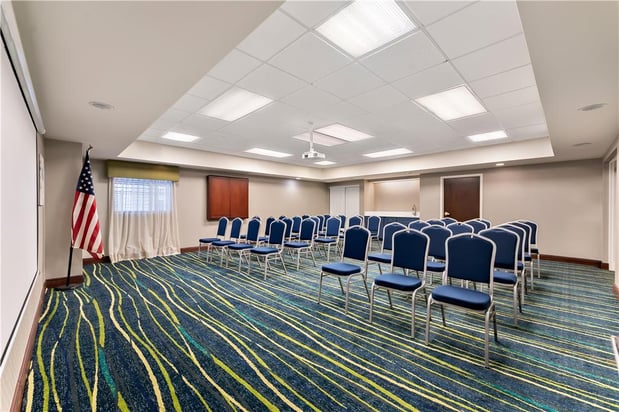 Images Hampton Inn & Suites Newtown