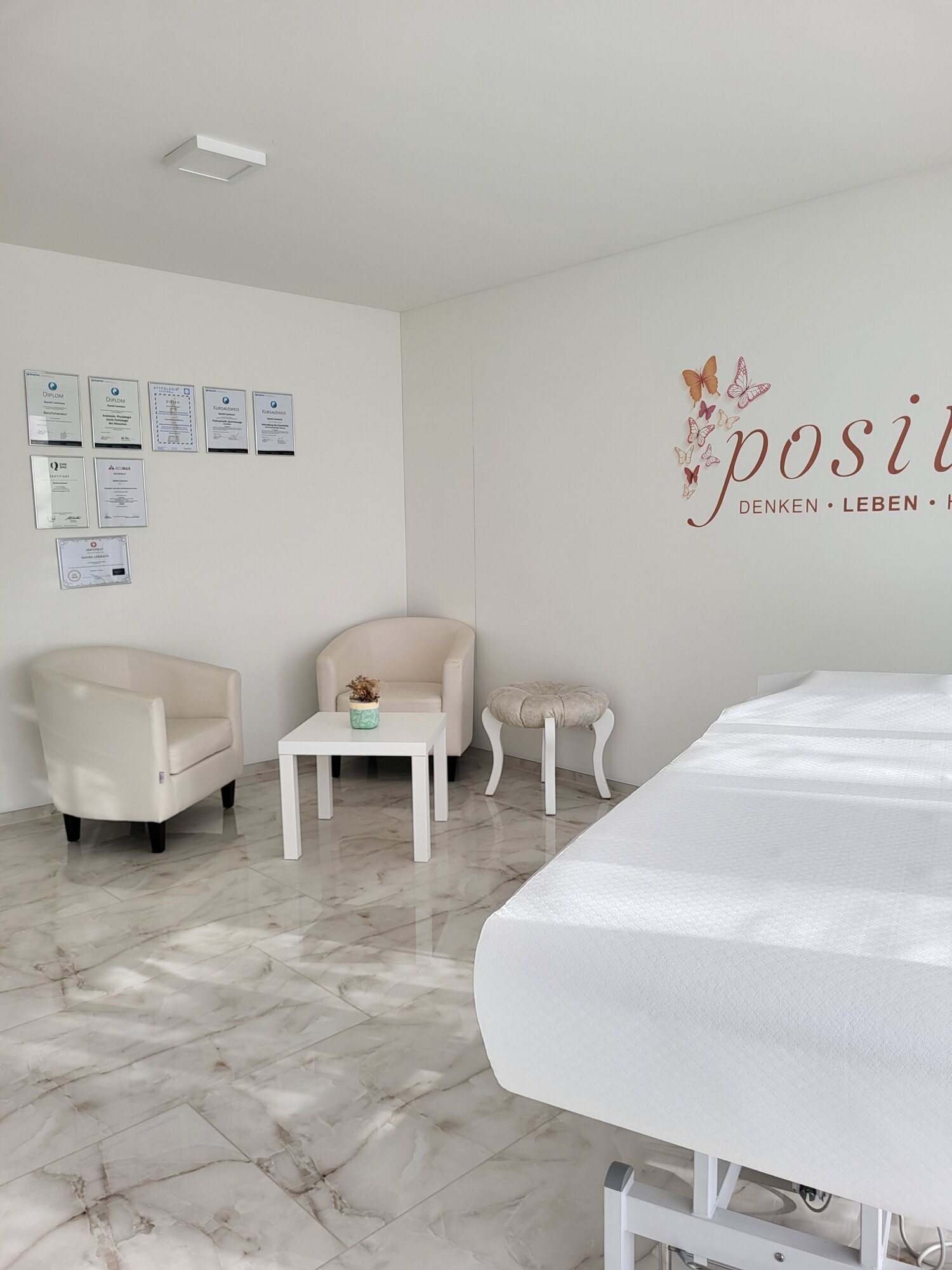 Bilder Massage & Gesundheitspraxis Therasuisse