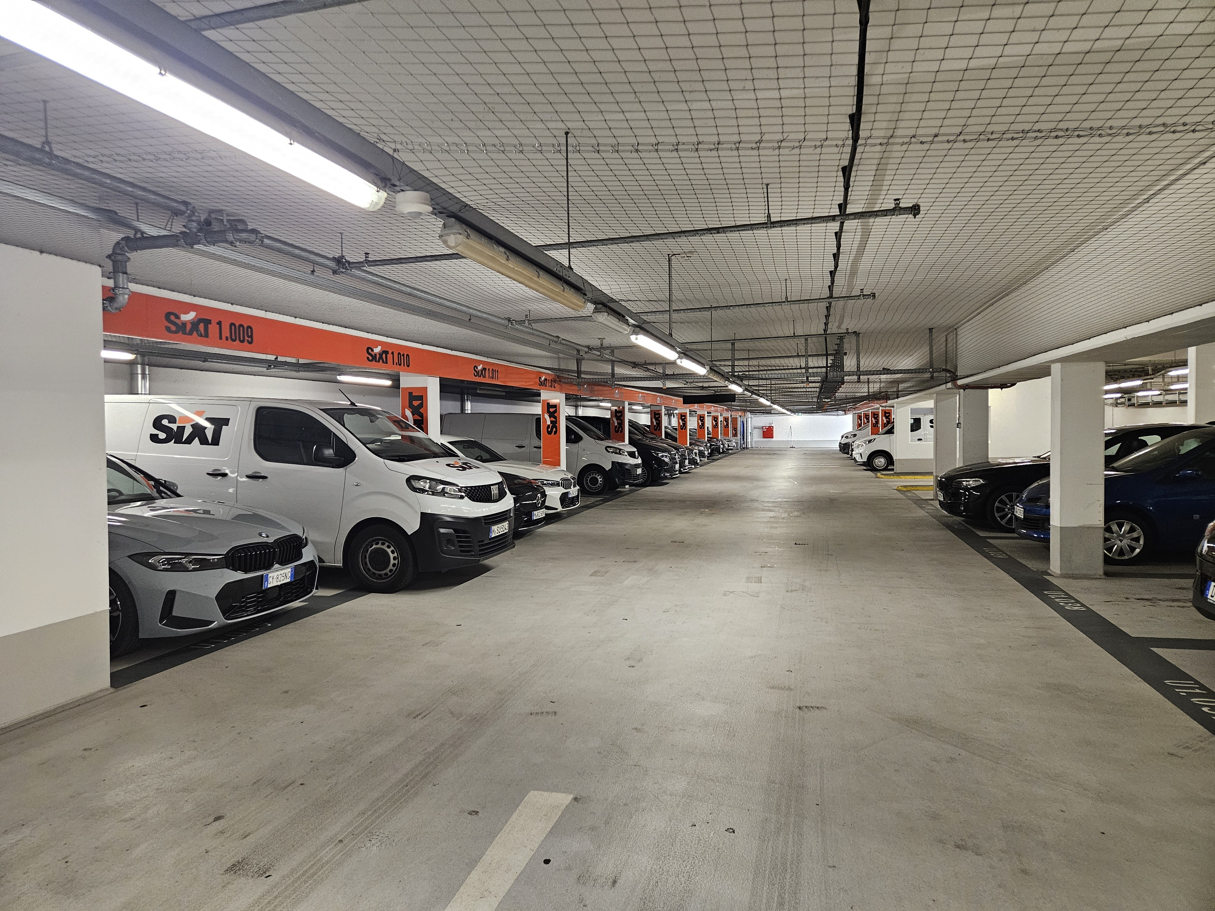 SIXT Autovermietung München Laim 24h, Wotanstr. 9 in München