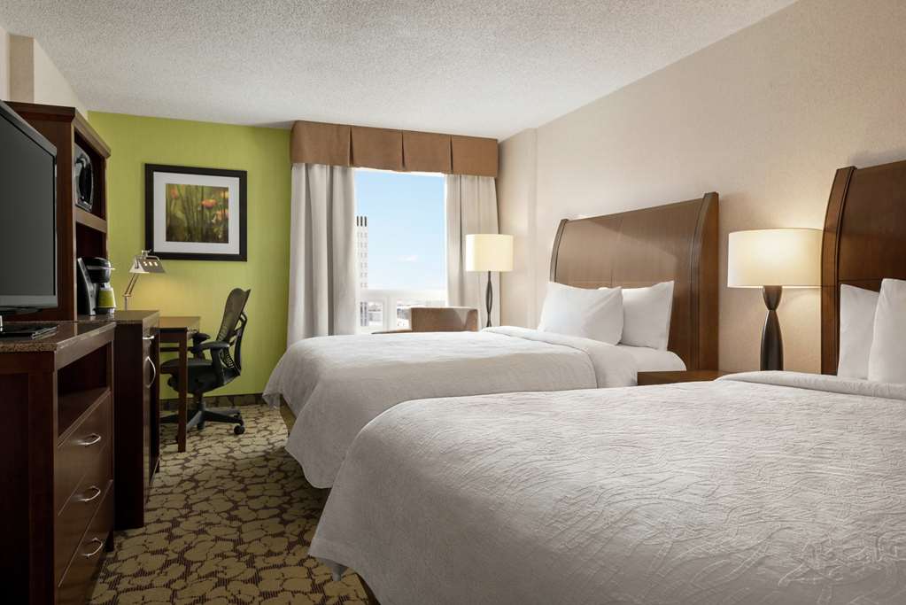 Images Hilton Garden Inn Saskatoon Downtown