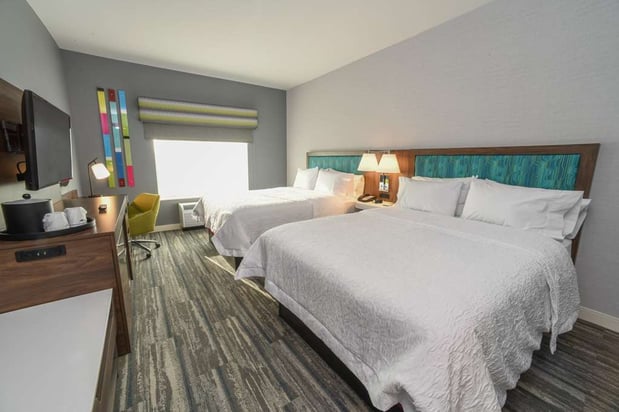 Images Hampton Inn & Suites Cincinnati Liberty Township