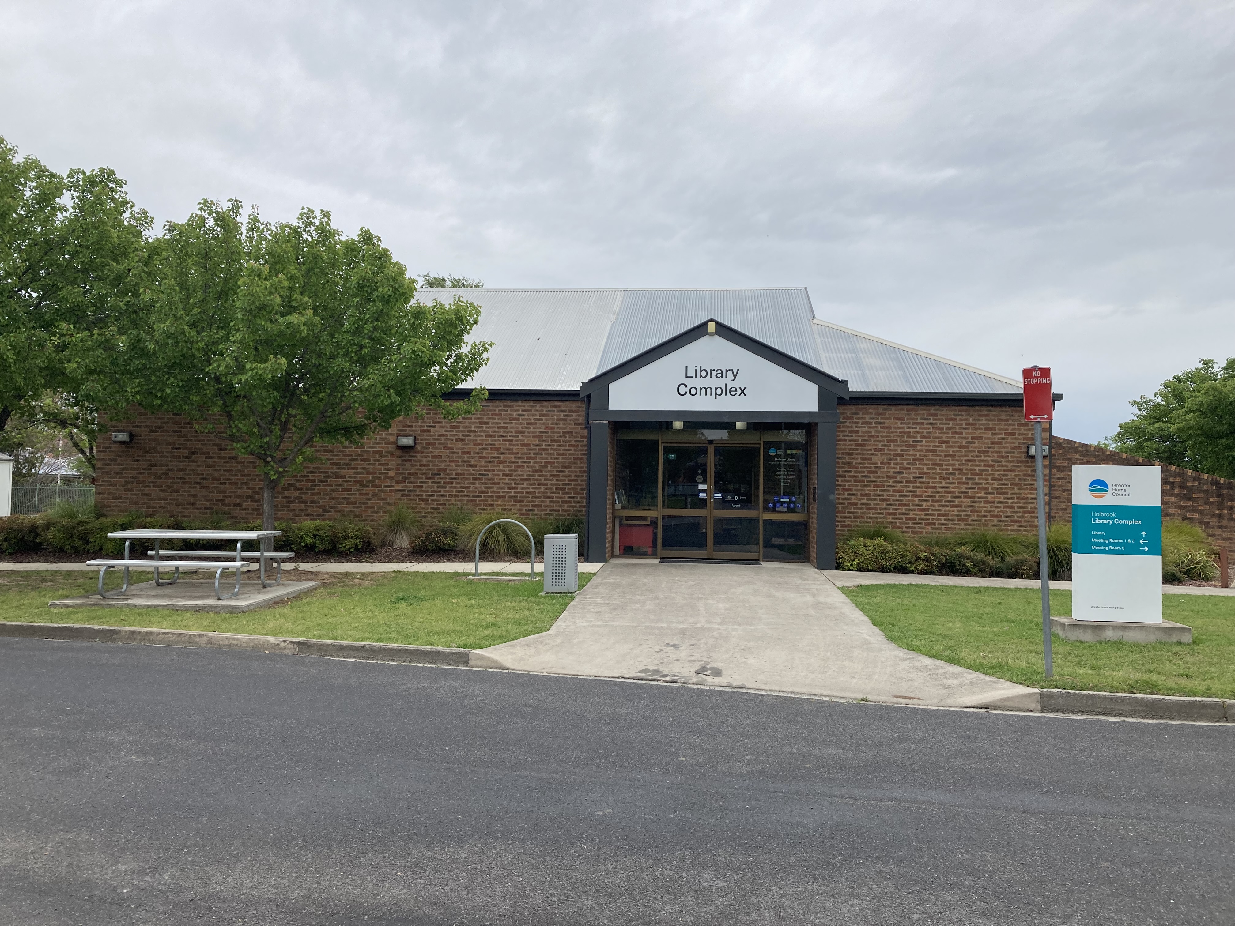 Images Services Australia Agent