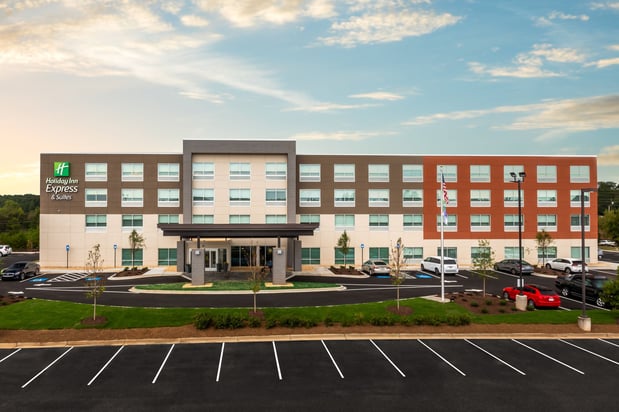 Images Holiday Inn Express & Suites Gainesville - Lake Lanier Area by IHG