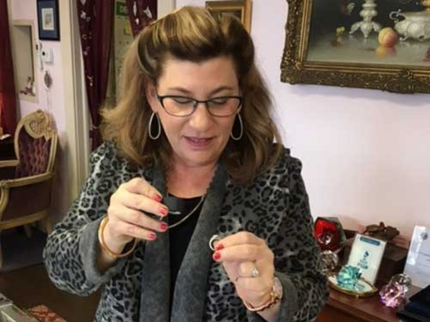 Images Sarah's Vintage & Estate Jewelry Inc