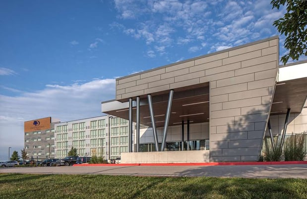 Images DoubleTree by Hilton Omaha Southwest