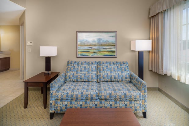 Images Holiday Inn Express Abrams Hall