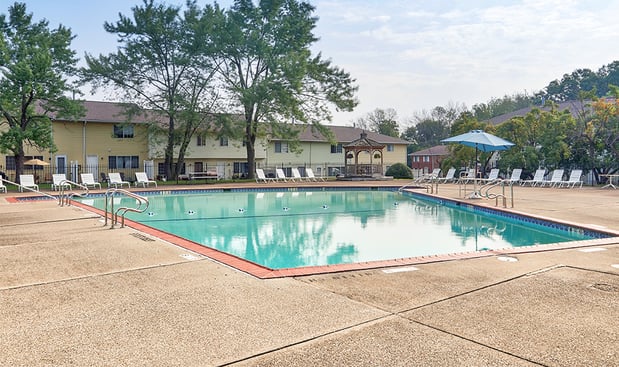 Images Elmwood Terrace Apartments & Townhomes