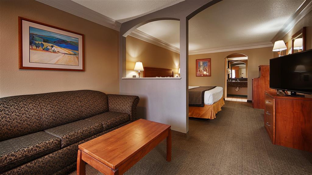 Suite King Living Area