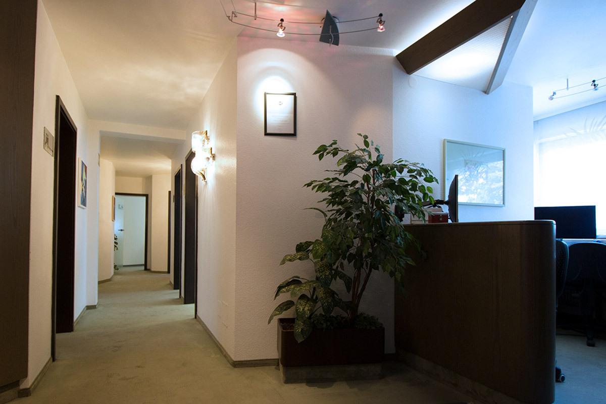 Zahnarztpraxis Dr. Miroslav Radev, Jägerstraße 11 in Nürnberg