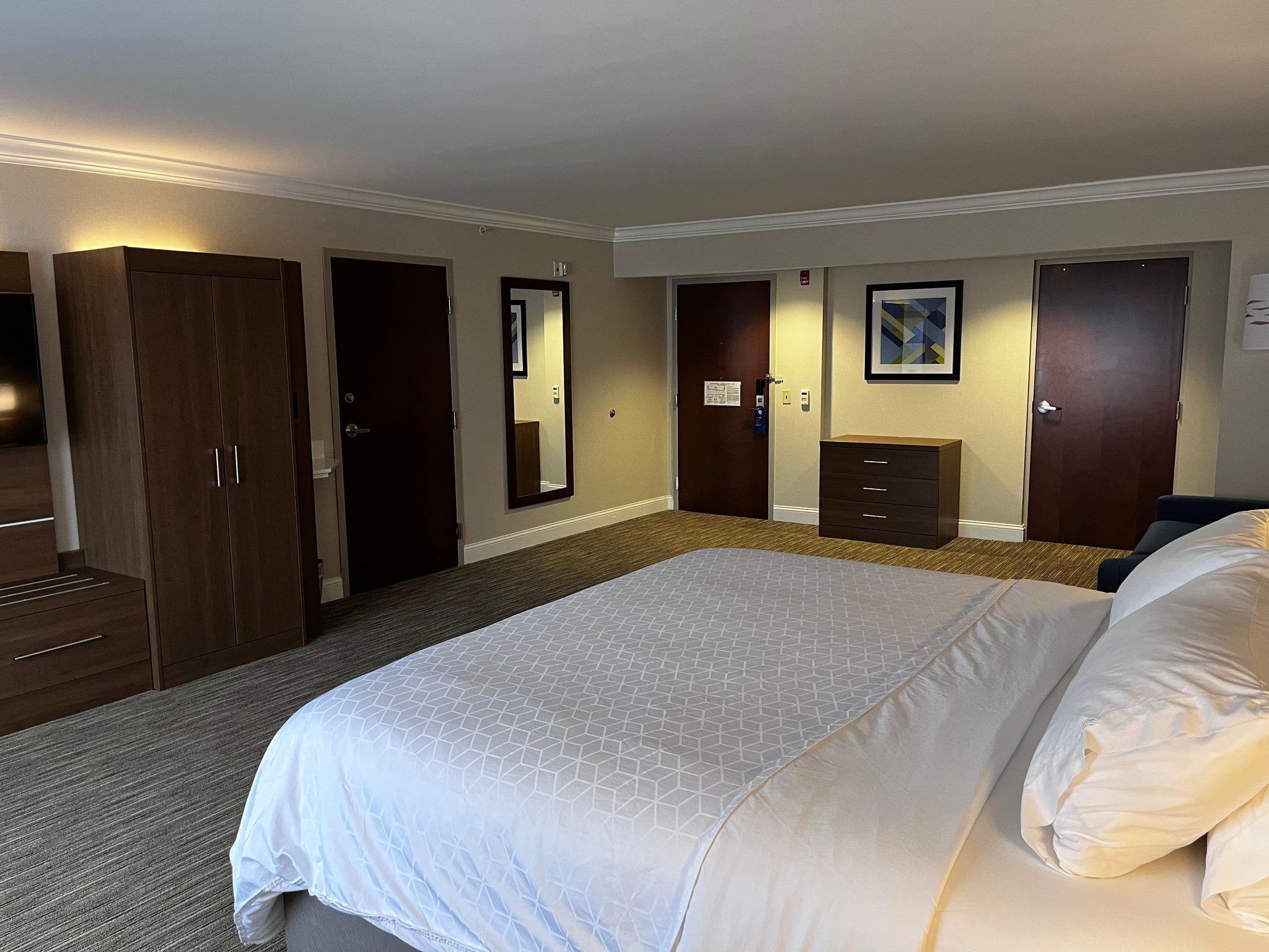 Holiday Inn Express & Suites Williamsport, an IHG Hotel Williamsport (570)327-5292