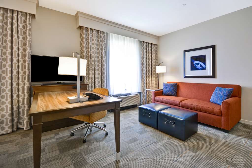 Guest room
