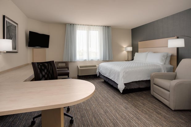 Images Candlewood Suites Miami Intl Airport - 36th St by IHG
