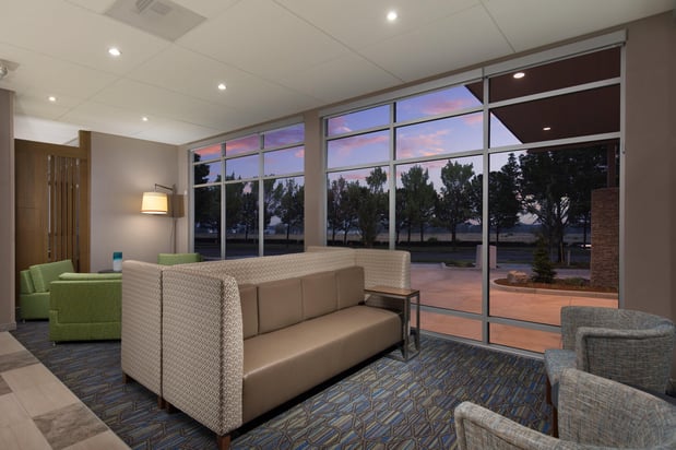 Images Holiday Inn Express & Suites Portland Airport by IHG