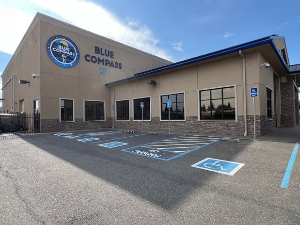 Images Blue Compass RV Manteca