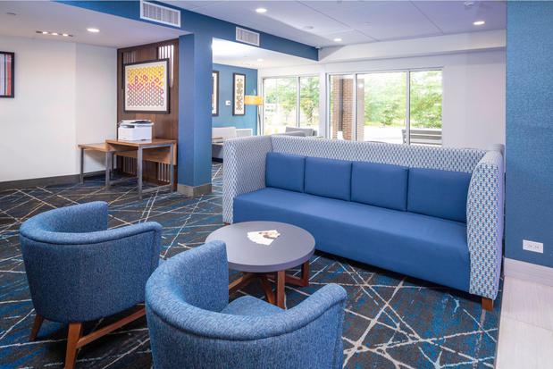 Images Holiday Inn Express & Suites Brevard – City Center by IHG