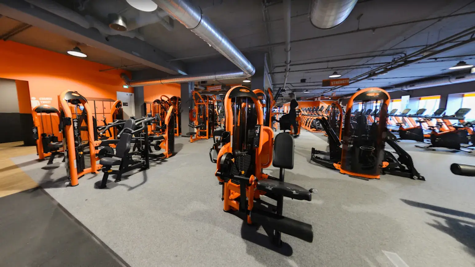 Foto's Basic-Fit 24/7