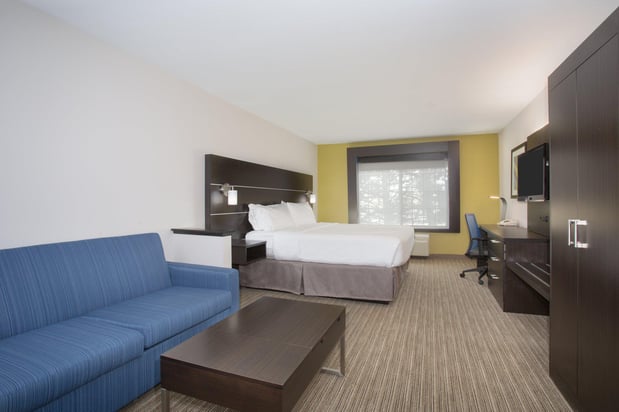 Images Holiday Inn Express & Suites Ft. Collins by IHG