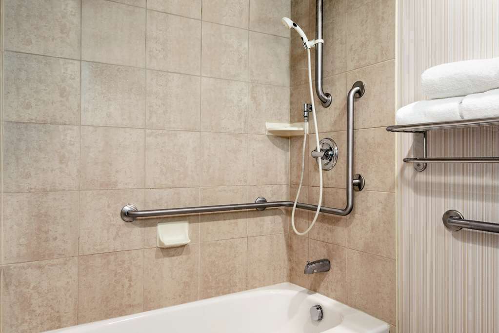Images Hilton Garden Inn Saskatoon Downtown