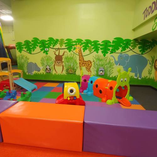 Images DinoDash Indoor Playground