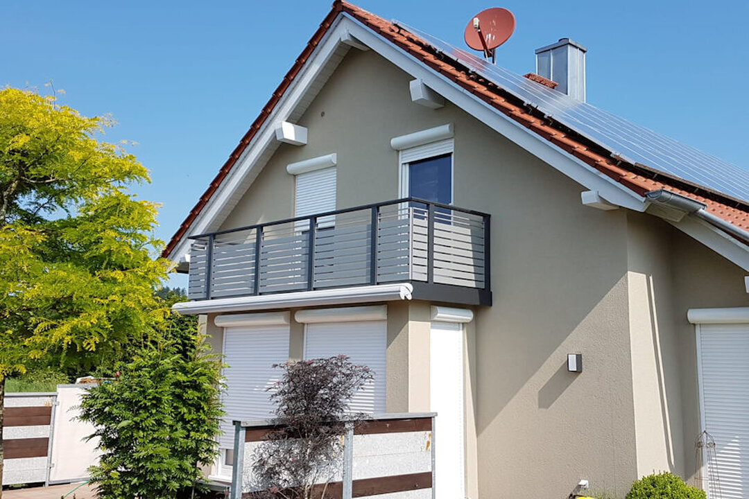 Altstetter Balkone, Krumbacher Straße 28 in Neuburg an der Kammel