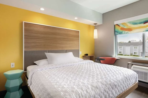 Images Tru by Hilton Williamsville Buffalo Airport
