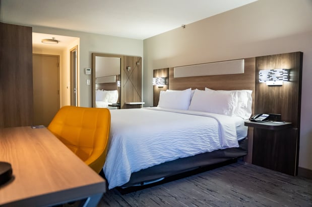 Images Holiday Inn Express Frazer-Malvern by IHG