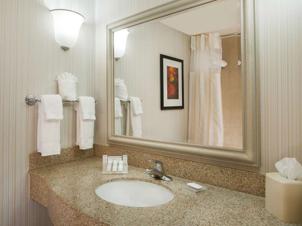 Images Hilton Garden Inn Virginia Beach Town Center