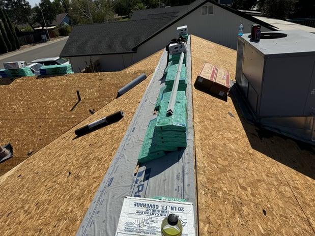 Images ZeZee Roofing Co.