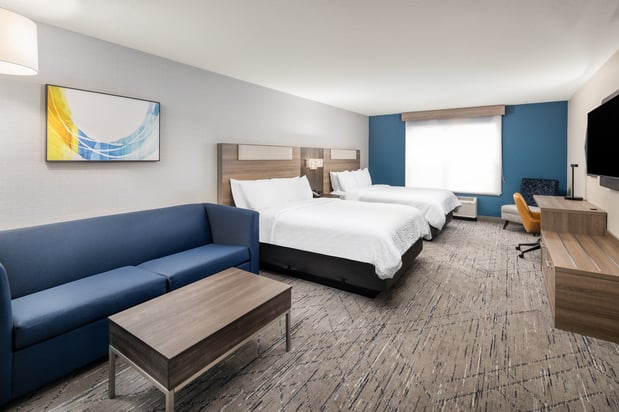 Images Holiday Inn Express & Suites Green Bay East by IHG