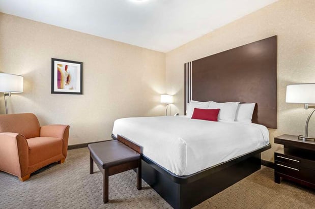 Images Best Western Plus Howe Inn