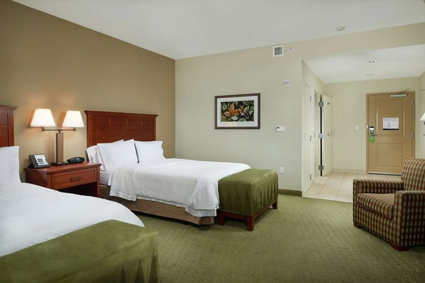 Images Hampton Inn & Suites Salem