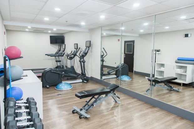Images Holiday Inn Express & Suites Columbia-Fort Jackson by IHG