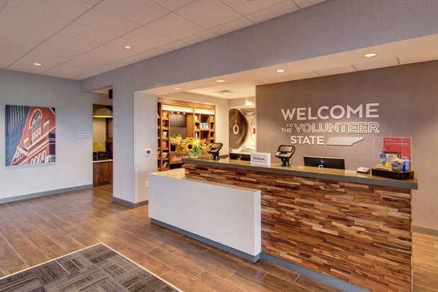 Images Hampton Inn & Suites Nashville North Skyline