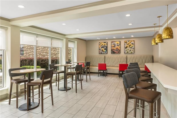 Images Hilton Garden Inn Atlanta Airport North