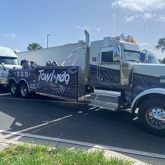 Images Towlando Towing & Recovery