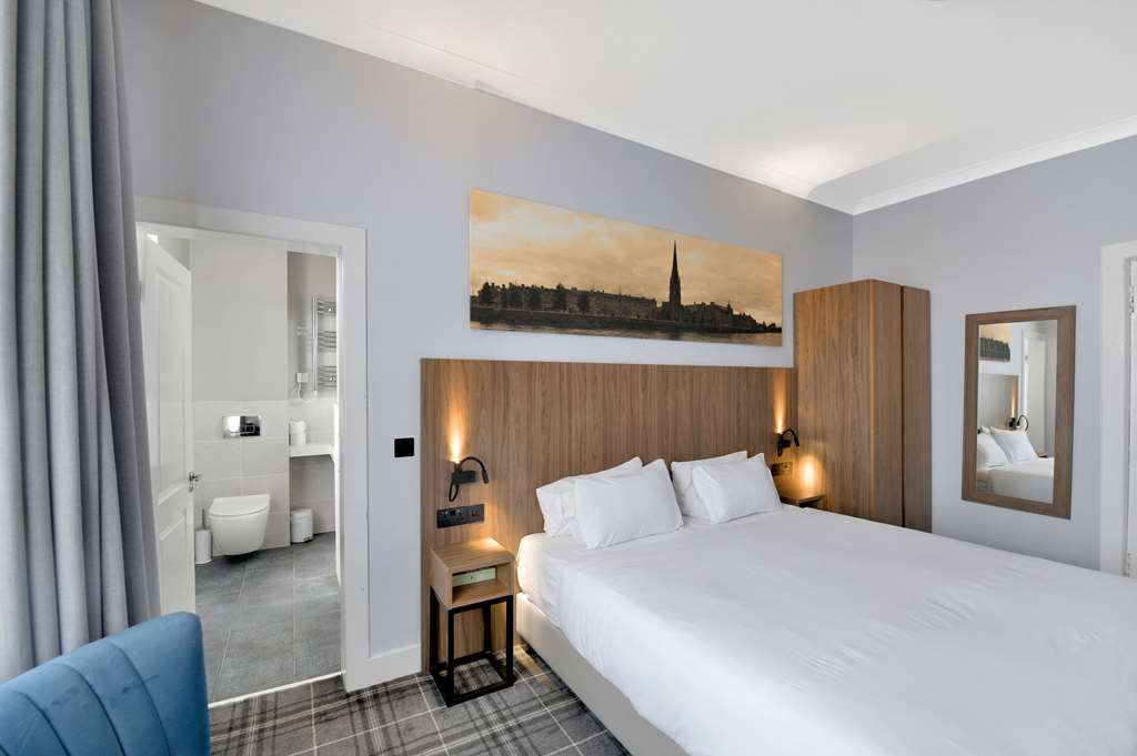 Superior Room Radisson Blu Hotel, Perth Perth 01738 637237