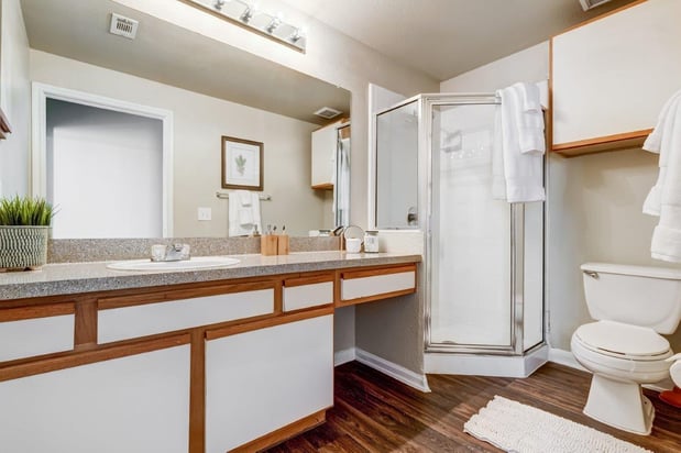 Images Legacy of Cedar Hill Apartments & Townhomes