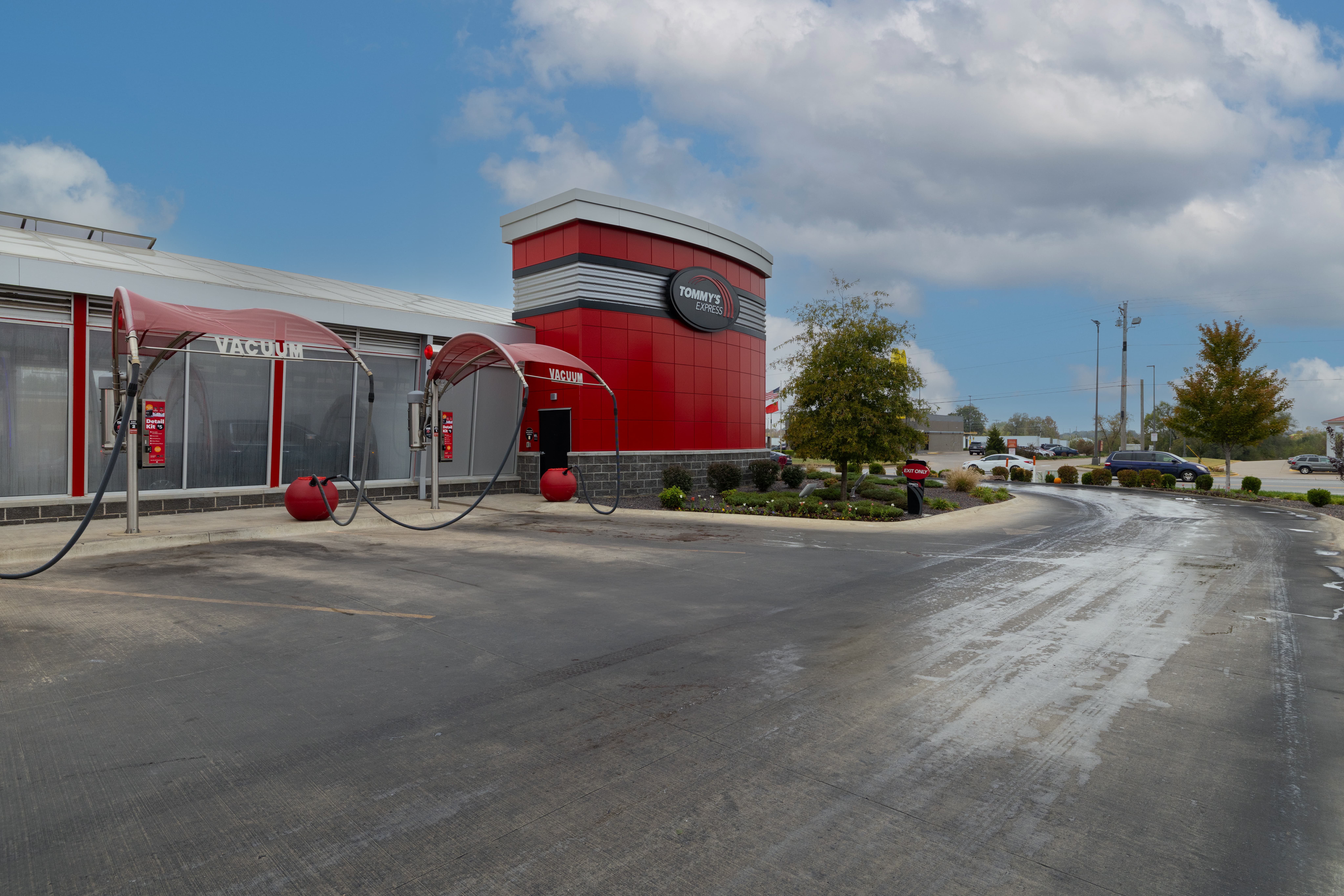 Tommy's Express Car Wash Image