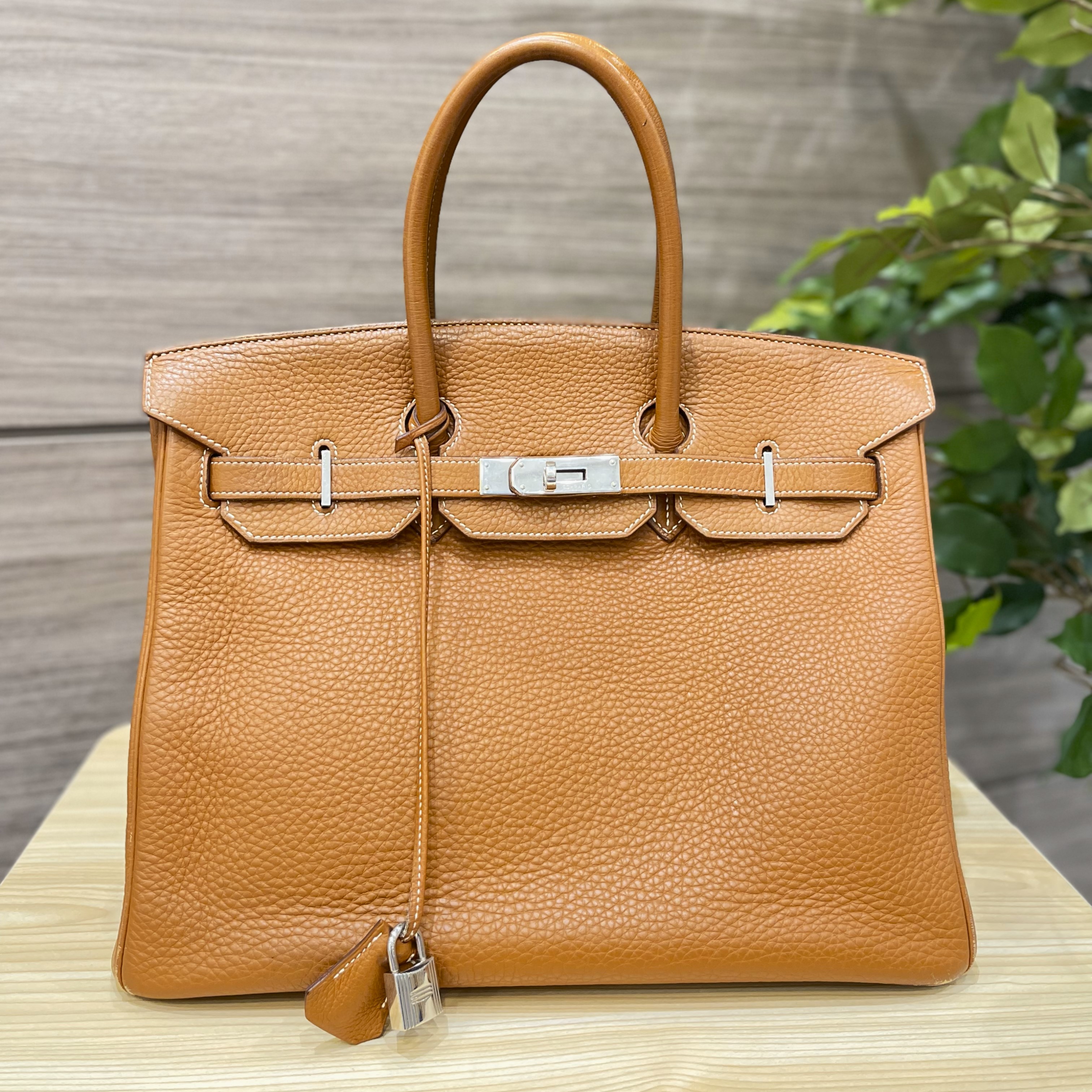 Images KOMEHYO（コメ兵）買取センターアスピア明石