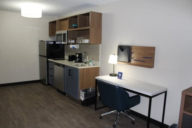 Images Candlewood Suites Southfield - Detroit by IHG