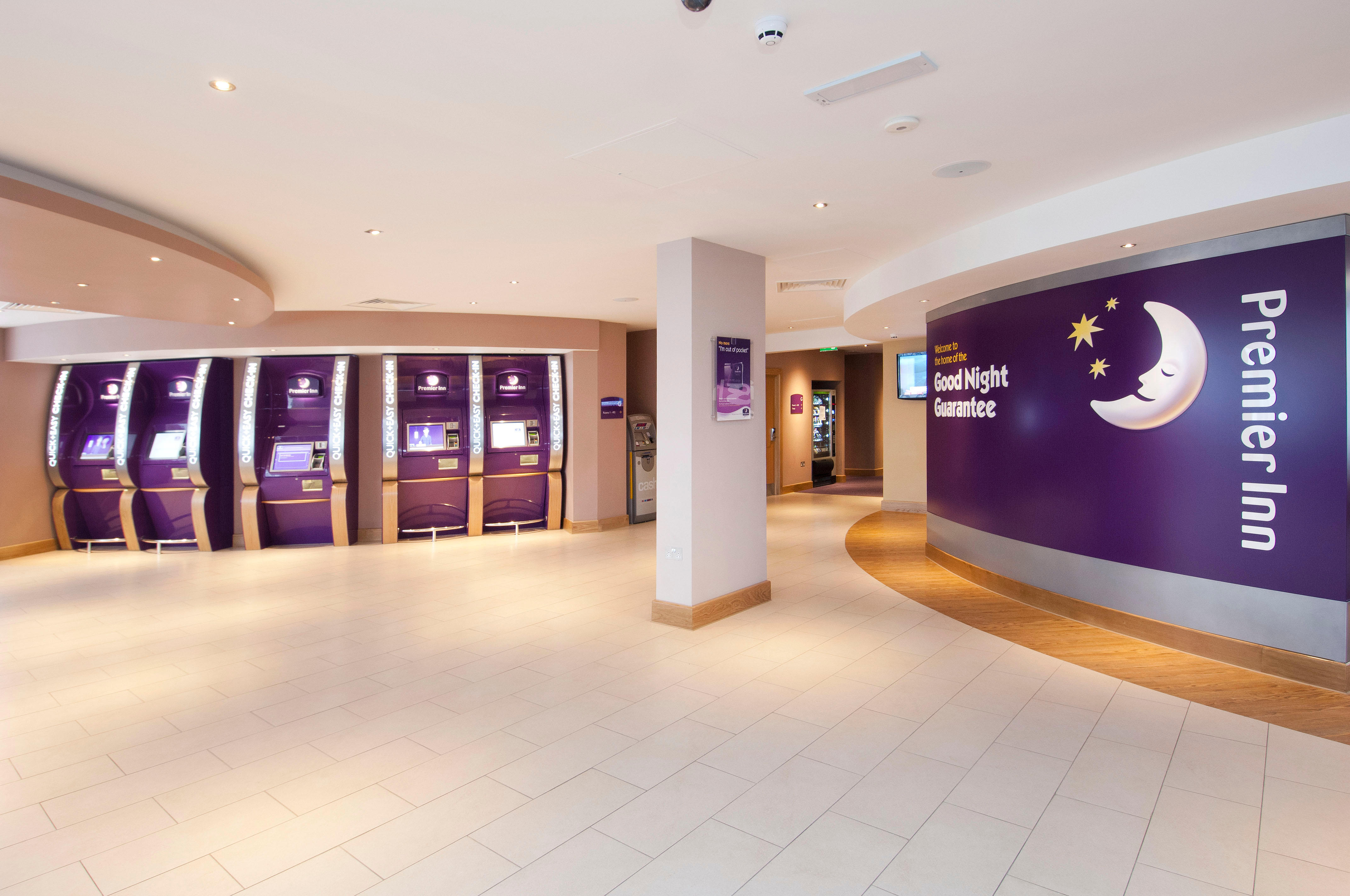 Premier Inn reception Premier Inn London Heathrow Airport Terminal 5 hotel Longford 08715 279344