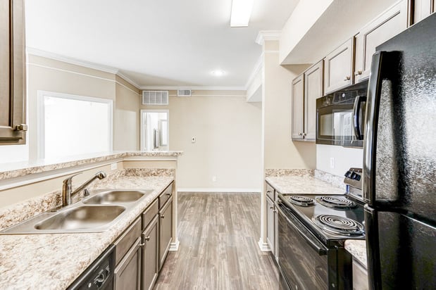 Images Saxony at Chase Oaks Apartments