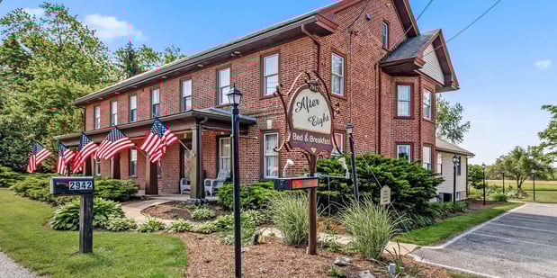 Images After Eight Bed & Breakfast
