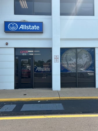 Images Daniel Fossile: Allstate Insurance