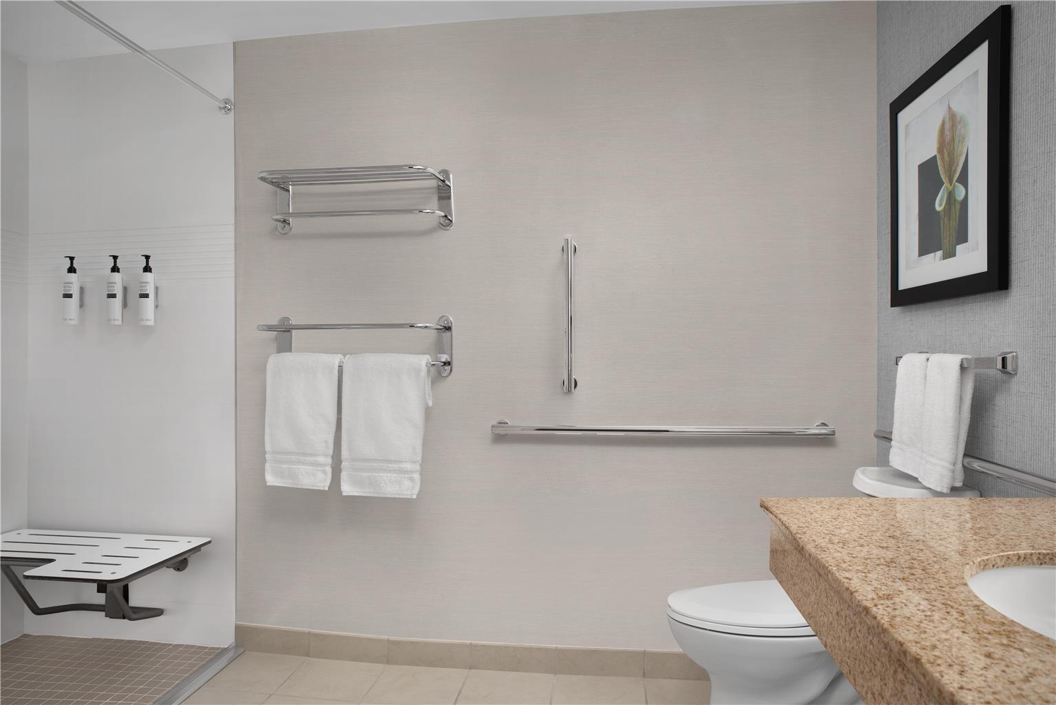 Guest room bath