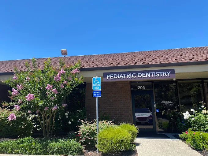 Cheryl M. Lee, DDS, MS Logo