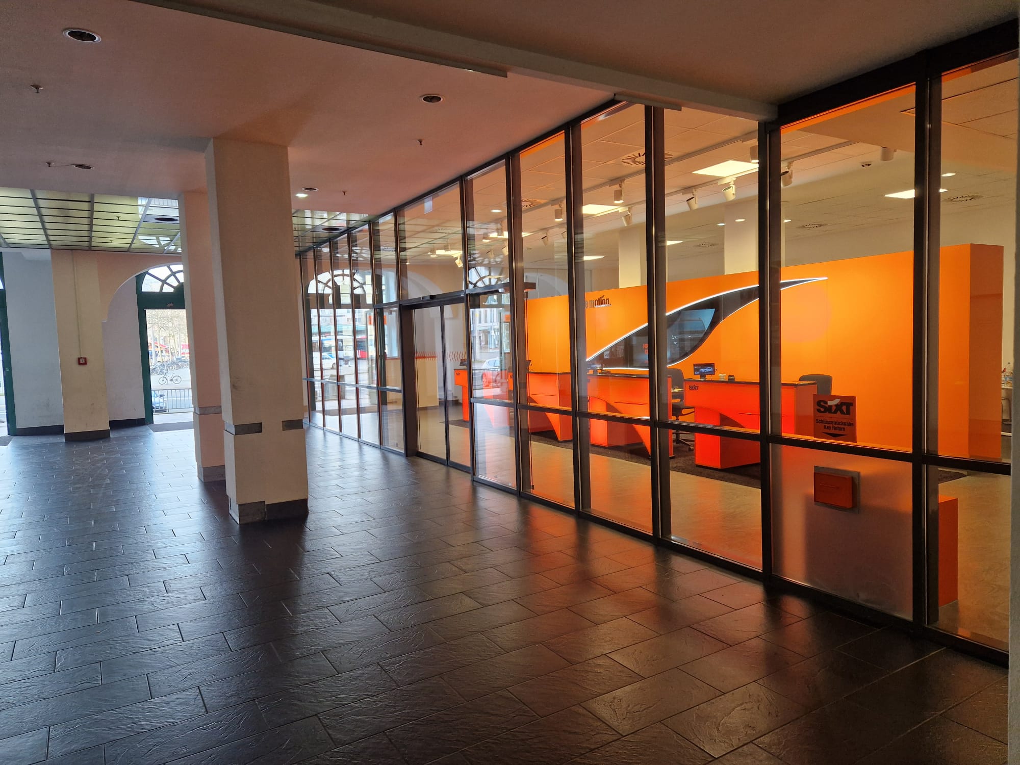 SIXT Autovermietung Bremen Hauptbahnhof, An der Weide 50a in Bremen