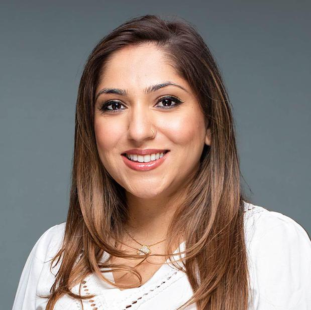 Images Aniqa I. Gorgani, MD