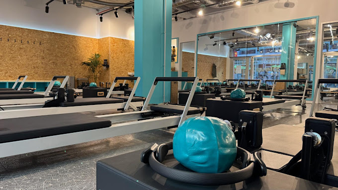 LevelOut Reformer Pilates Schwanthalerhohe, Franziska-Bilek-Weg 9 in München