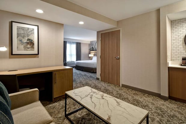 Images DoubleTree by Hilton St. Louis Airport